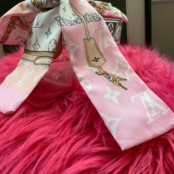 Tiny bitsy clear box clutch purse/hand bag - Picture 6 of 16